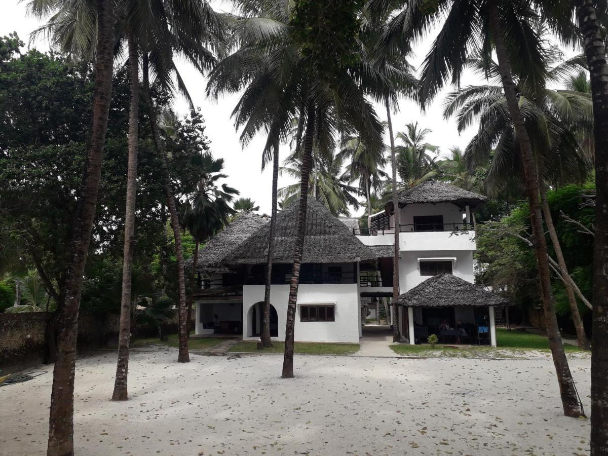 Kusini Beach Cottages 디아니 해변 외부 사진